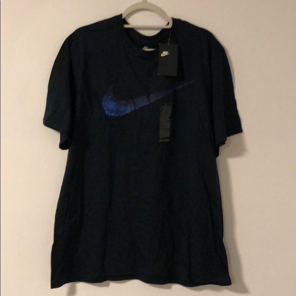 NWT Men’s Nike Tee